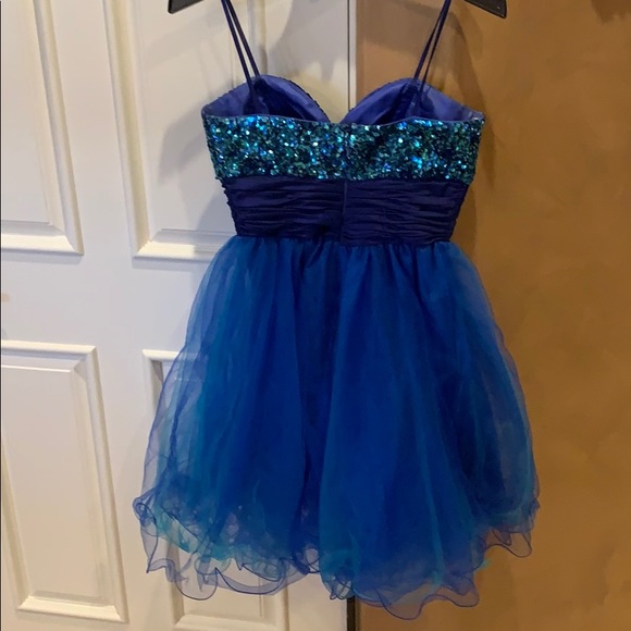 Cinderella semi formal dress - Picture 3 of 7